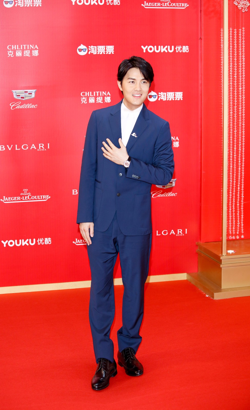 1529660317472581.jpg 吳克群?jiǎn)稳藞D3.jpg